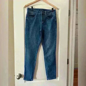 Calvin Klein Jeans Tapered Leg Women’s Size 30